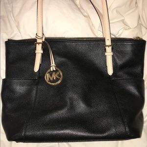 MICHEAL KORS PURSE